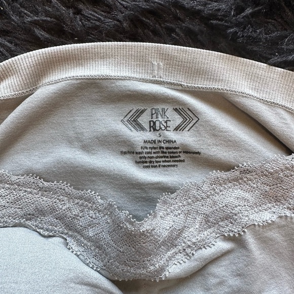 Bundle of 2 Lace Bralettes - Picture 8 of 9